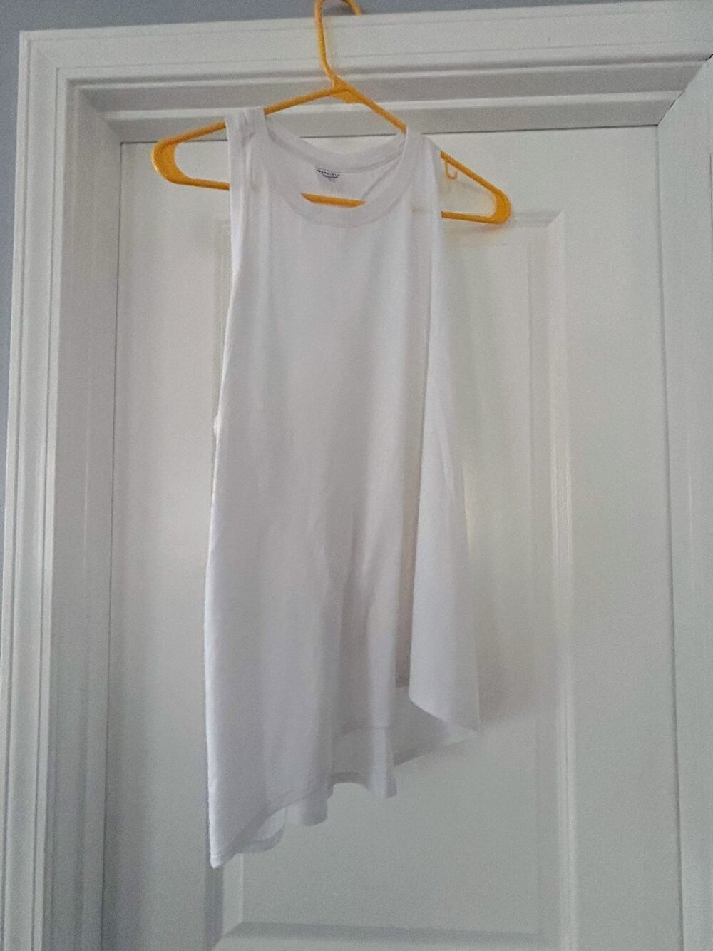 Athleta White Razorback Lightweight Tank Women’s XL